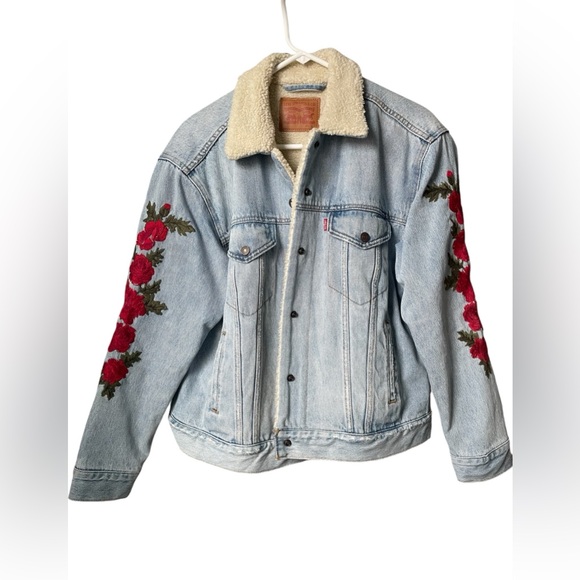 Levi’s ex-boyfriend rose embroidered Jean jacket - Picture 2 of 7